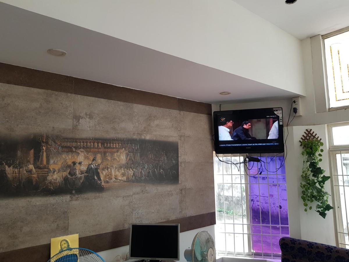 All Seasons Guest House Thiruvananthapuram Ngoại thất bức ảnh